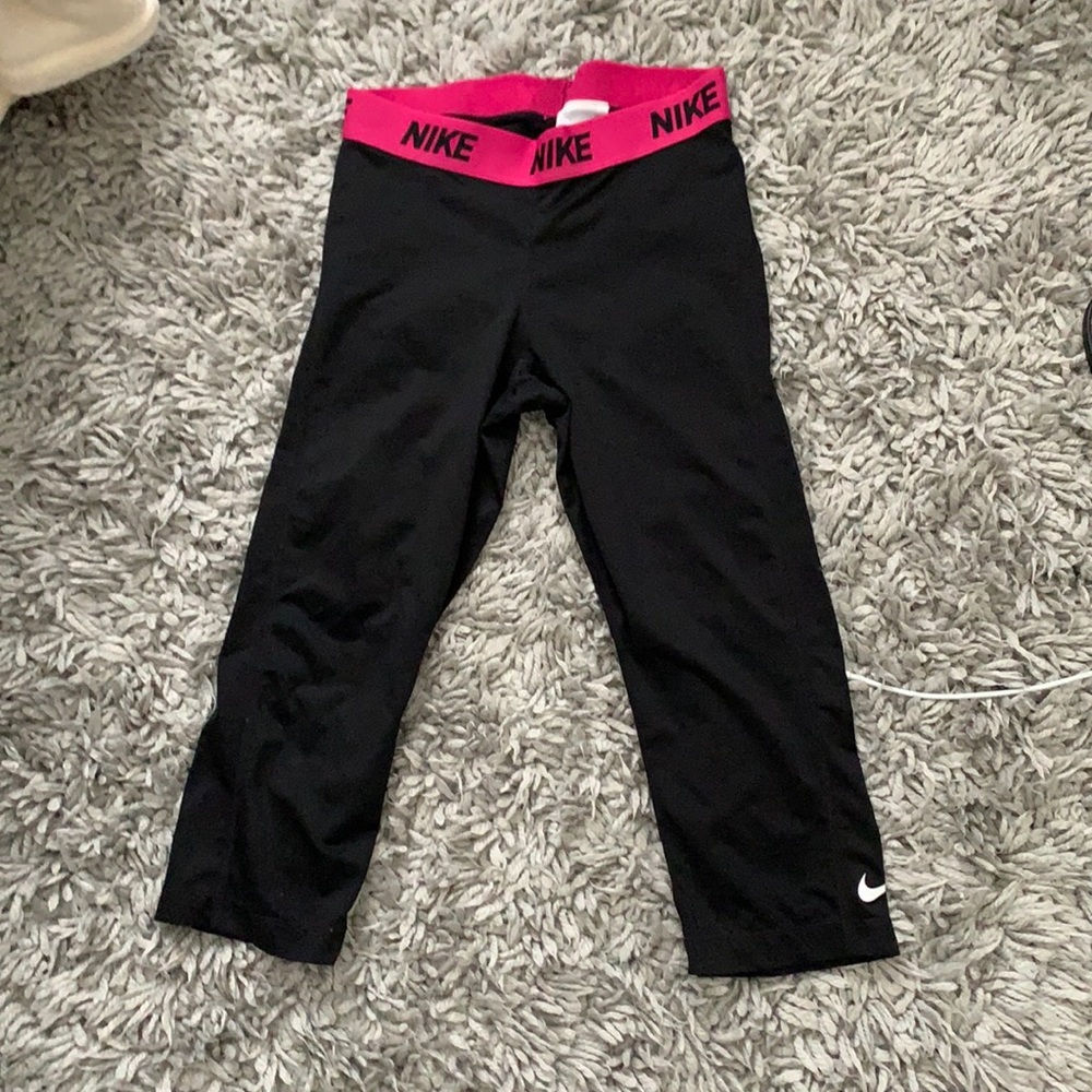 nike cropped leggings